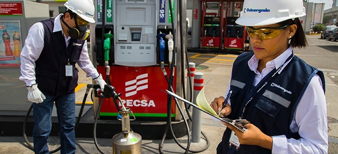 Serafín para medir el combustible - Despacha la cantidad exacta Osinergmin realizando control metrológico de combustibles